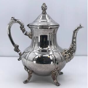 Towle Silverplated Vintage coffee pot serveware with handle Shell footed